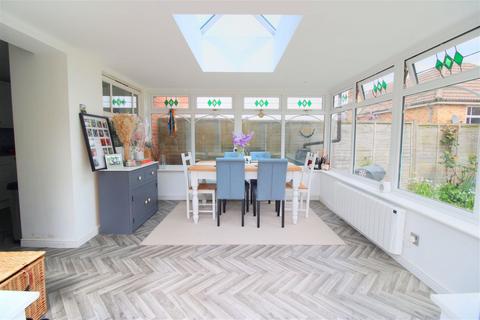 31 Beechfield Close, Stone Cross, Pevensey, BN24 5FH