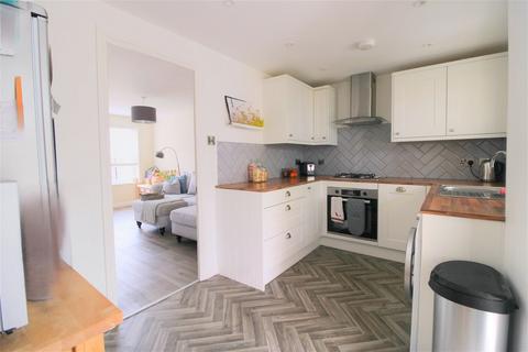 2 bedroom end of terrace house for sale, Beechfield Close, Pevensey BN24