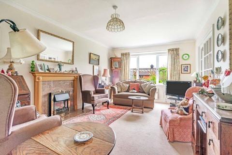 2 bedroom retirement property for sale, Crittles Court, Townlands Road, Wadhurst, East Sussex, TN5