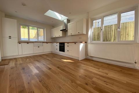 21 Manor Way, Neath, SA11 2TR