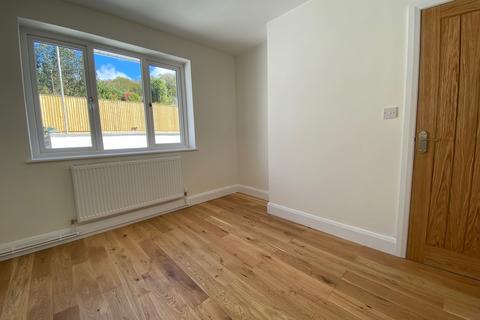 21 Manor Way, Neath, SA11 2TR
