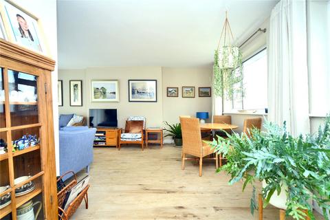 2 bedroom maisonette for sale, Courtlands Crescent, Banstead, Surrey, SM7
