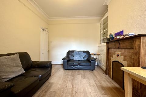 4 bedroom house to rent, Leicester, Leicester LE3