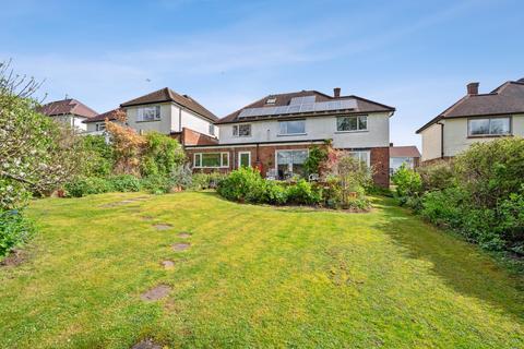 4 bedroom detached house for sale, Beacon Way, Rickmansworth, WD3