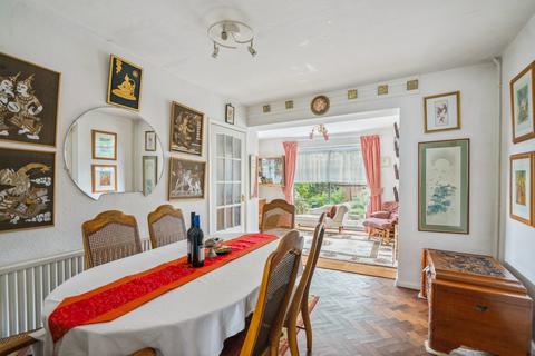 90 Beacon Way, Rickmansworth, WD3 7PD