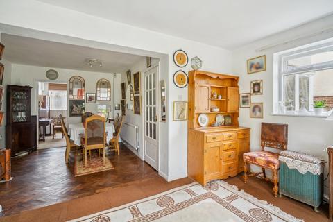 90 Beacon Way, Rickmansworth, WD3 7PD