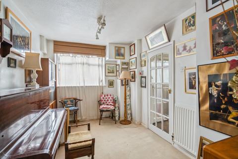 90 Beacon Way, Rickmansworth, WD3 7PD