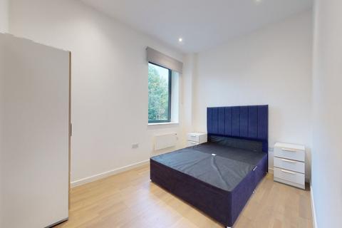 1 bedroom ground floor flat to rent, Riverbank Way