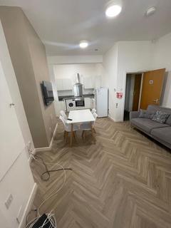 3 bedroom flat to rent, Leeds LS6