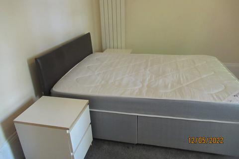 2 bedroom flat to rent, 41 Headingley Lane, 41 Headingley Lane LS6