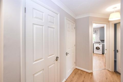 2 bedroom apartment to rent, Farnborough, Hampshire GU14