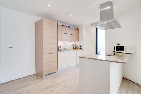 2 bedroom apartment to rent, Station Street, London, E15