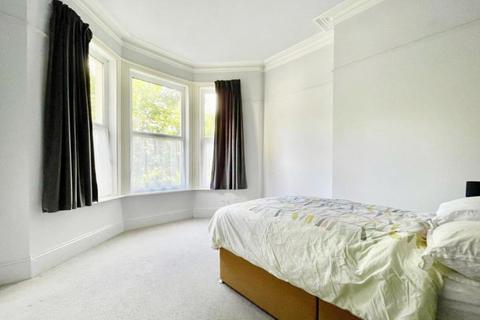 1 bedroom apartment to rent, Kenilworth Road, St. Leonards-On-Sea