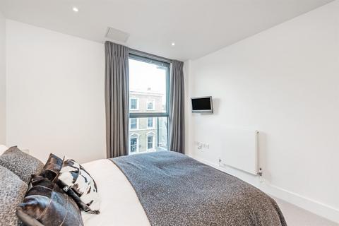 1 bedroom flat to rent, Ellesmere Court, Fulham Road, SW10