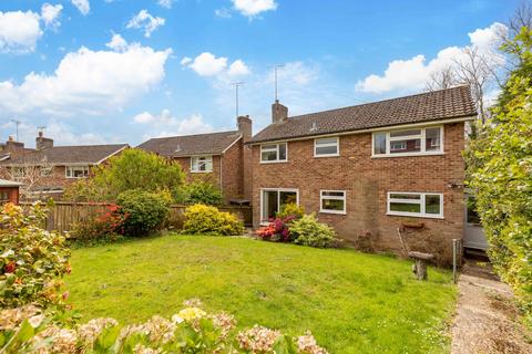 4 bedroom detached house for sale, Milton Crescent, East Grinstead RH19