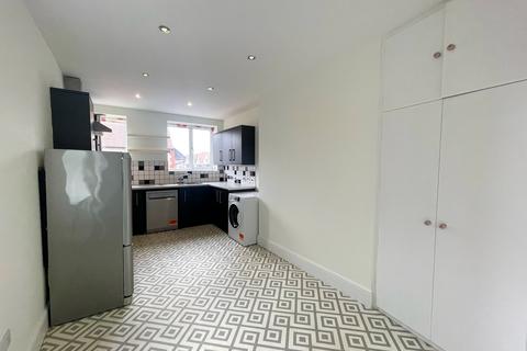2 bedroom flat share to rent, Westbury Park, Bristol BS6