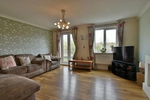 3 bedroom terraced house for sale, The Oaks, Newbury RG14