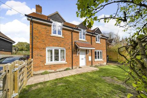 4 bedroom detached house for sale, Wesley Cottage, Lower Chute, Andover