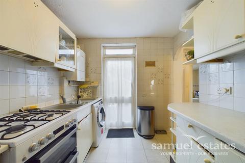 3 bedroom terraced house for sale, Windermere Road, Streatham Vale, SW16