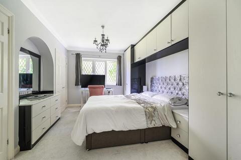 2 bedroom flat for sale, Eastbury Avenue,  Northwood,  HA6