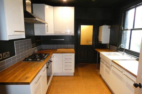 3 bedroom terraced house to rent, 71 Cardigan Terrace Newcastle upon Tyne NE6 5NX