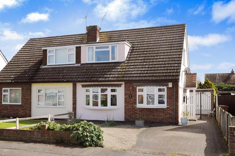 3 bedroom semi-detached house for sale, Newport Close, Chelmsford