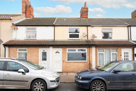 2 bedroom terraced house to rent, Tonning Street, Lowestoft, NR32