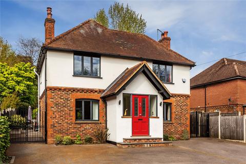 Medstead Dorking Road, Gomshall, Guildford, GU5 9NY