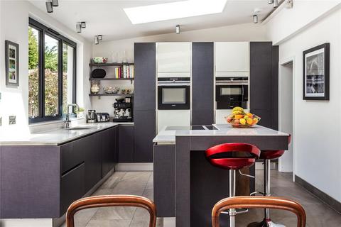 Medstead Dorking Road, Gomshall, Guildford, GU5 9NY