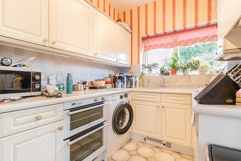 58 Cedar Lawn Avenue, Barnet, EN5 2LN