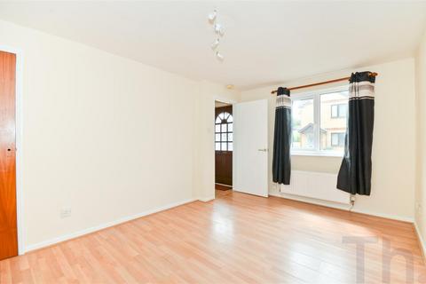 2 bedroom terraced house to rent, Newport PO30