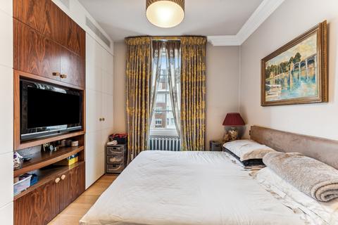 3 bedroom flat for sale, Warwick Gardens, London
