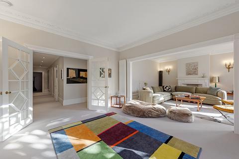 3 bedroom flat for sale, Abingdon Court, Abingdon Villas, Kensington, London