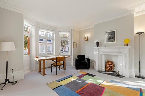 3 bedroom flat for sale, Abingdon Court, Abingdon Villas, Kensington, London