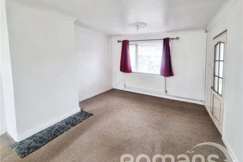 3 bedroom end of terrace house for sale, Carstairs Avenue, Swindon, Wiltshire