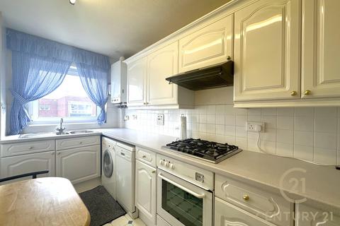 2 bedroom flat to rent, Grove Road, SURBITON KT6