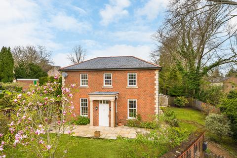 5 bedroom detached house for sale, Sleepers Delle Gardens, Winchester SO22
