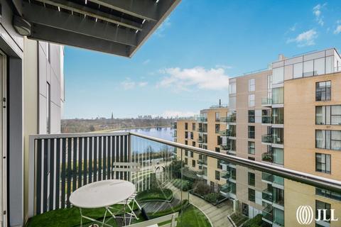 1 bedroom apartment for sale, Riverside Apartments, London N4