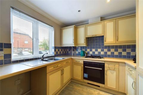 2 bedroom apartment to rent, Bay Tree Court, Maidenbower Square, Maidenbower, Crawley, RH10