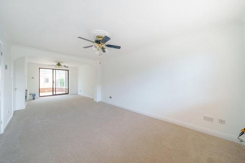 1a Byron Road, Addlestone, KT15 2SJ