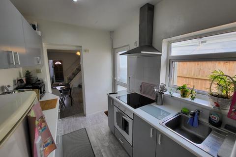 23 Butlin Road, Luton, LU1 1LB