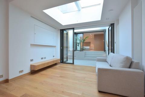 2 bedroom flat to rent, Crown Reach, Grosvenor Road, London, SW1V