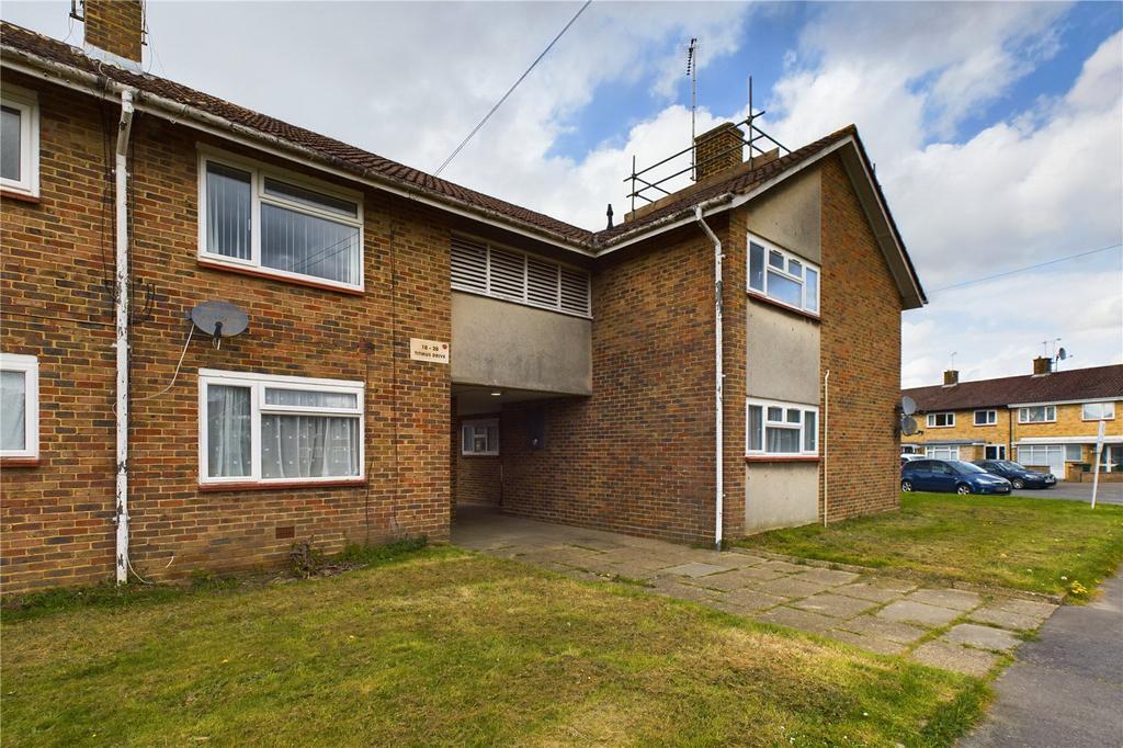 Titmus Drive, Tilgate, Crawley, West... 2 bed for sale £