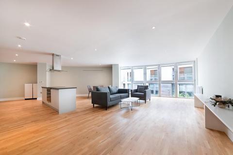 2 bedroom apartment to rent, Trinity Tower, Quadrant Walk, Canary Wharf, E14