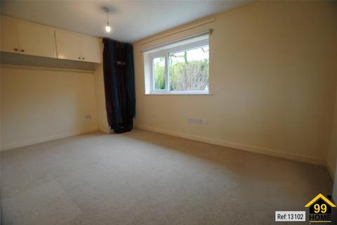 3 bedroom semi-detached house to rent, Woolaston Avenue, Cardiff, CF23