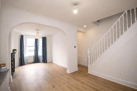 3 bedroom terraced house to rent, Crowther Road, London, SE25