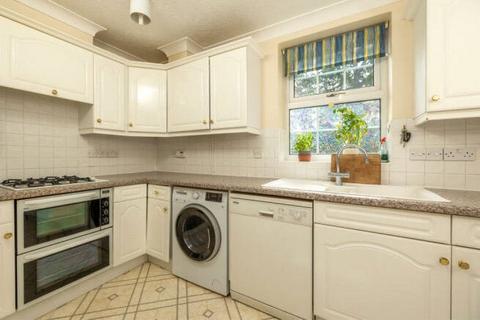 2 bedroom apartment to rent, Wokingham Road, Reading, Berkshire, RG6