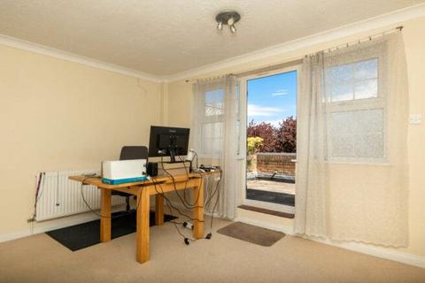 2 bedroom apartment to rent, Wokingham Road, Reading, Berkshire, RG6
