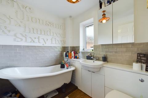 40 Selkirk Drive, Erith, DA8 3QR