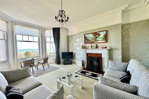 2 bedroom apartment for sale, Chatsworth Gardens, Meads, Eastbourne, East Sussex, BN20
